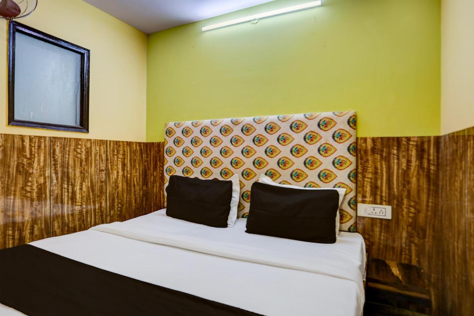 Hotel O Park View Delhi  Bagian luar foto