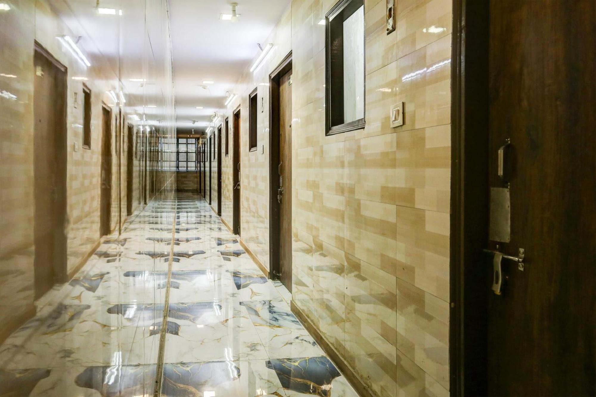 Hotel O Park View Delhi  Bagian luar foto